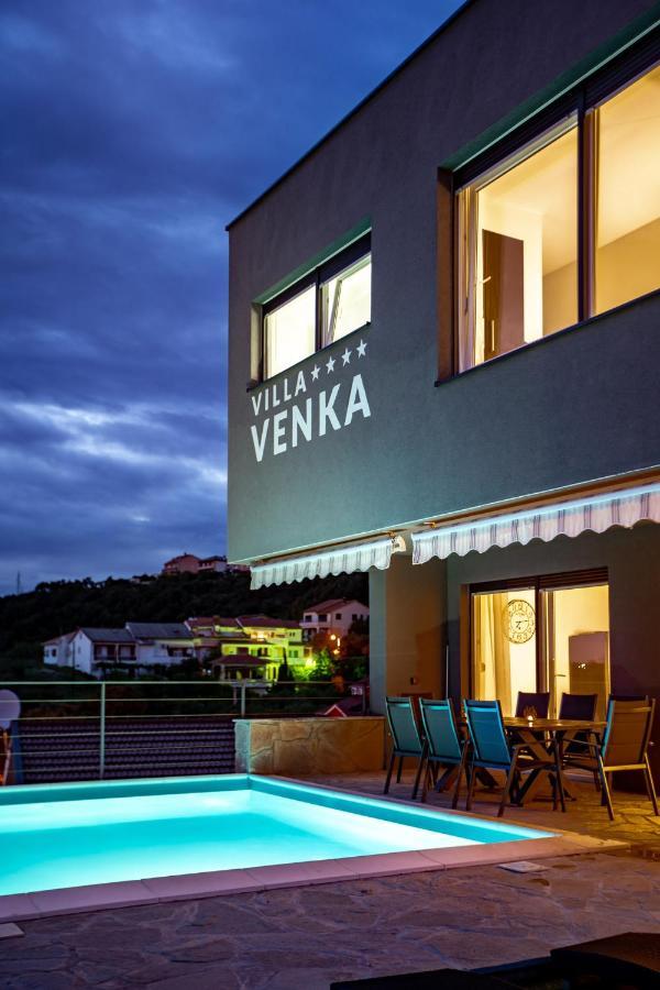 Villa Venka Раб Екстериор снимка