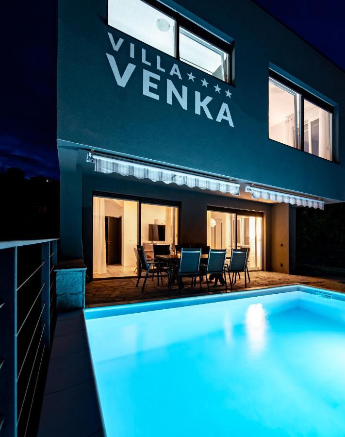 Villa Venka Раб Екстериор снимка